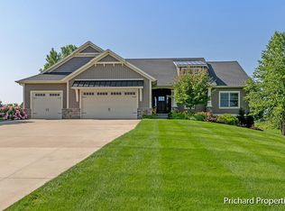 3160 Ridge Port Ct NW, Grand Rapids, MI 49544