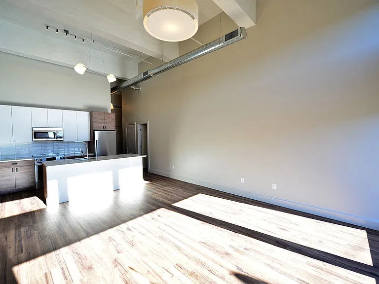 Kitchen & Living Space