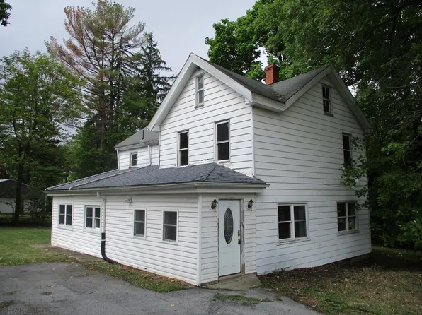 713 S Carlisle Ln, Altoona, PA 16602