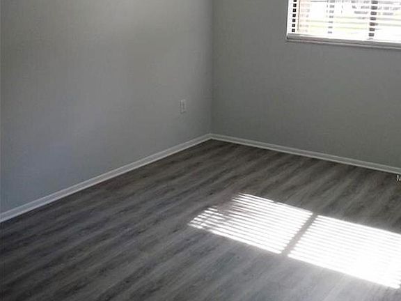 Spacious bedroom with walk in closet