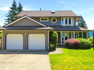 4015 Cummins Pl, North Vancouver, BC V7G 2E8