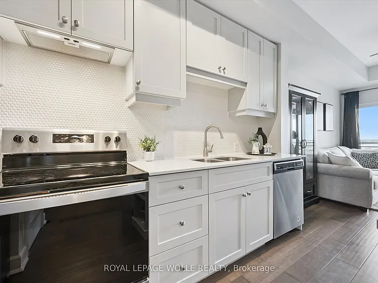 255 Northfield Dr E #610 — Photo 9