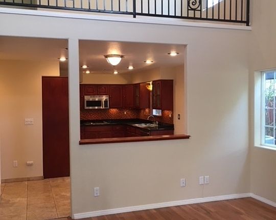 4th image of 6129 Melvil St
