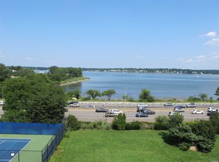1578 Waters Edge Dr, Bayside, NY 11360