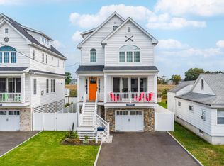 1039 Reef Rd, Fairfield, CT 06824