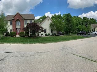 363 Stocks Dr, Delafield, WI 53018