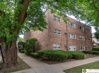 102 Rockford Ave APT 306, Forest Park, IL 60130