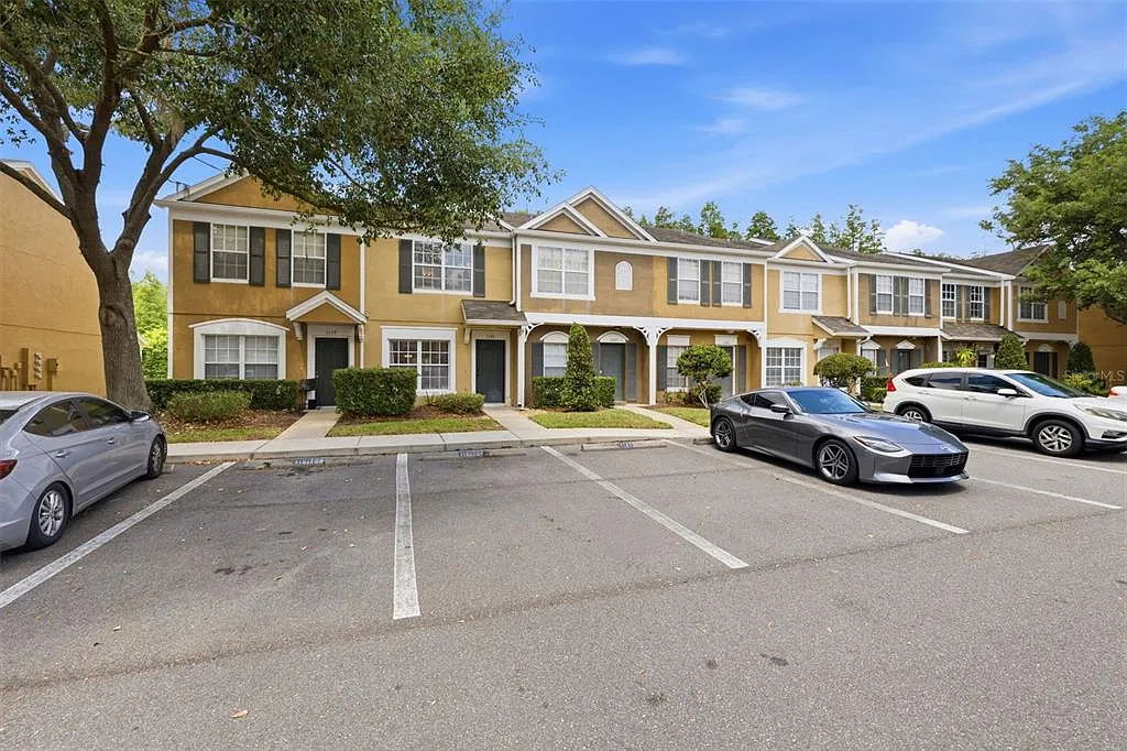2 bed, 2.5 bath, 1184 sqft, $1,650 — Photo 1
