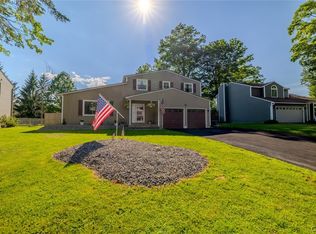 5991 Jerusalem Dr, Cicero, NY 13039