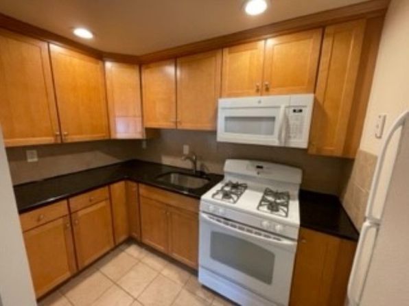 39 Kingstown Way APT 5