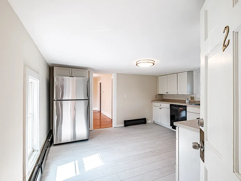 533 Washington Ave #2 — Photo 8