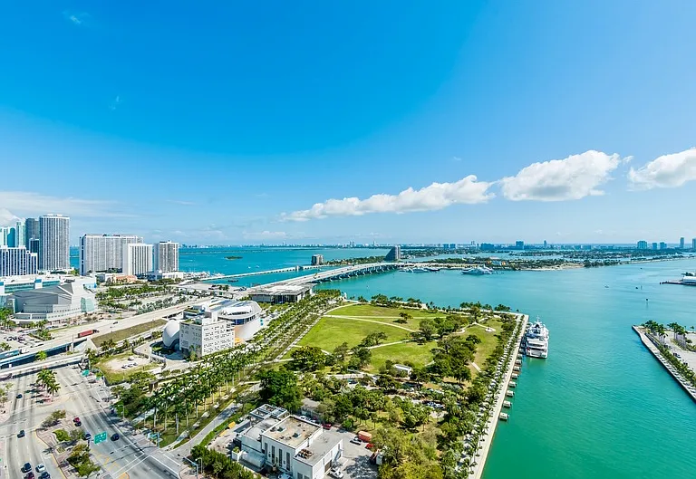 888 Biscayne Blvd #391 — Photo 9