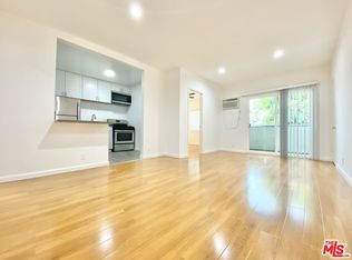 1022 N Vista St #8, Los Angeles, CA 90046