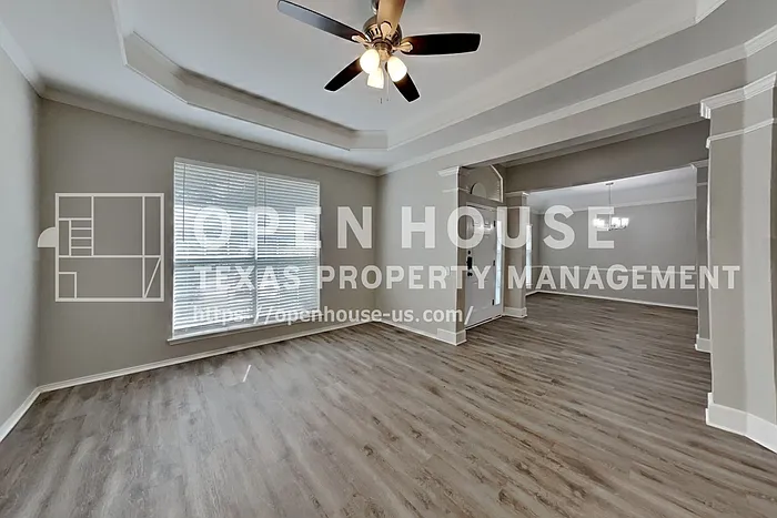 2906 Saint Vincent Dr — Photo 5