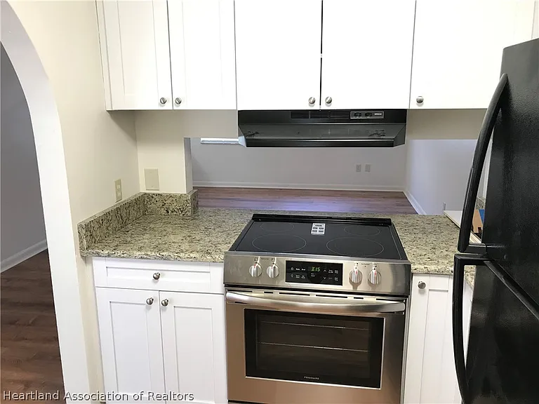 5015 Manatee Dr — Photo 6
