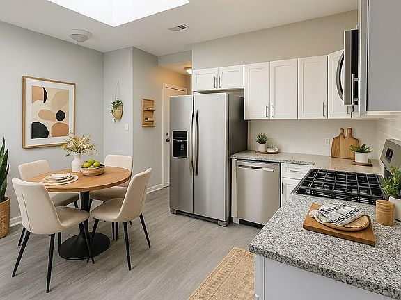 2nd image of 538 N 32nd St Unit 3