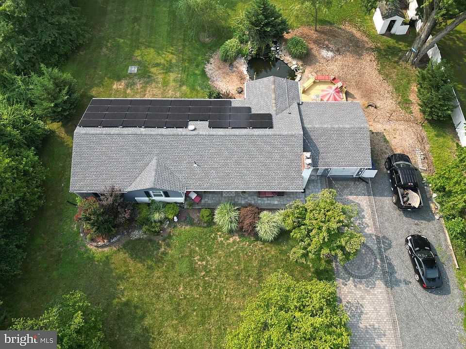1st image of 101 Denow Rd