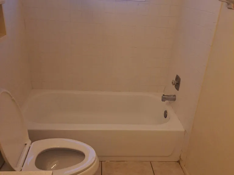 3018 E Jefferson St — Photo 7