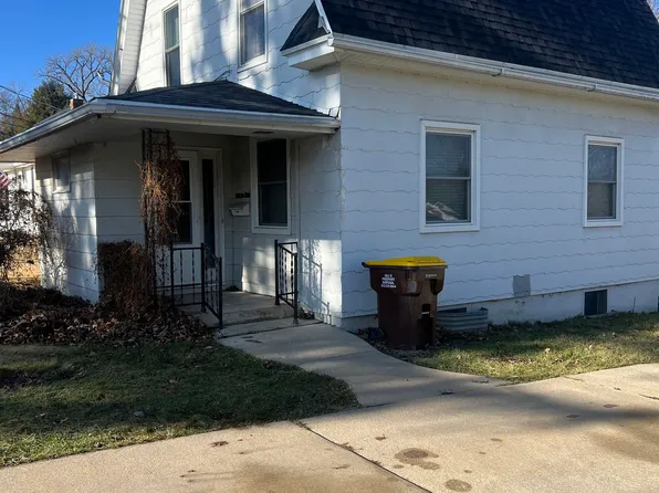 530 W Roosevelt St, Freeport, IL 61032