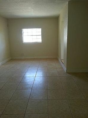 5th image of 19230 NW 39th Ave