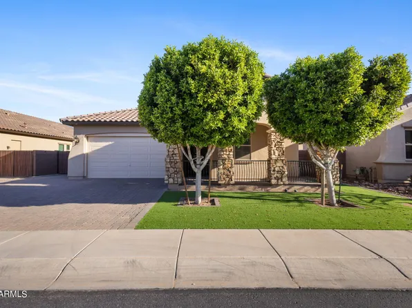 1084 W SPINE TREE Avenue, San Tan Valley, AZ 85140