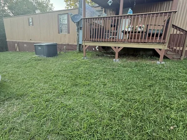 54 Warrick Ln, Oak Hill, WV 25901