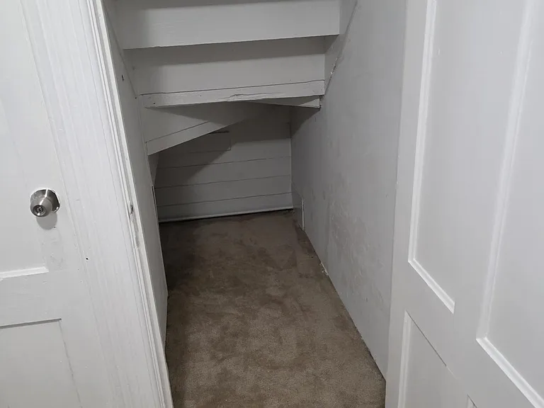 96 E Main St — Photo 33