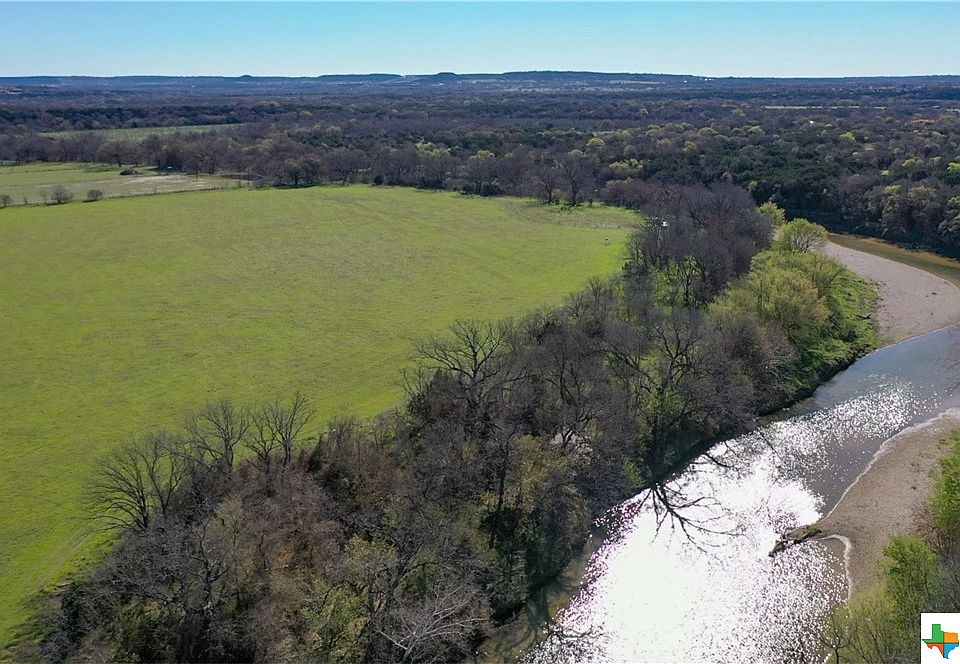 1st image of Riverside Dr