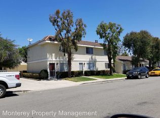 245 16th Pl APT 4, Costa Mesa, CA 92627