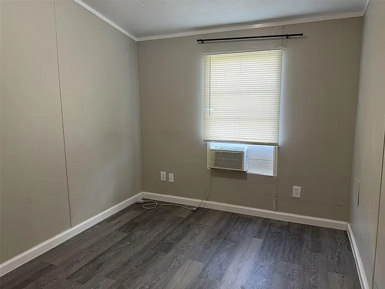 599 S Cochran St — Photo 5