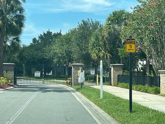 5th image of 2801 Cypress Reserve Ct