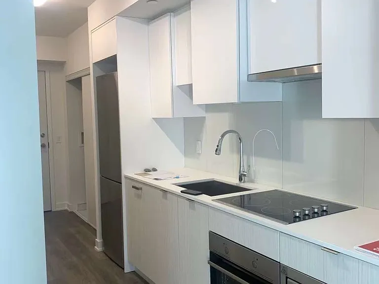 195 Redpath Ave #1116 — Photo 2