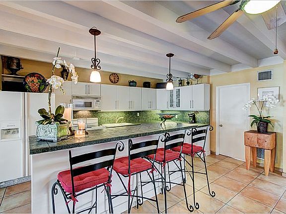 3rd image of 2429 E Las Olas Blvd