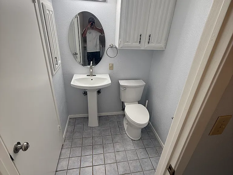 847 Dublin Dr #B — Photo 7