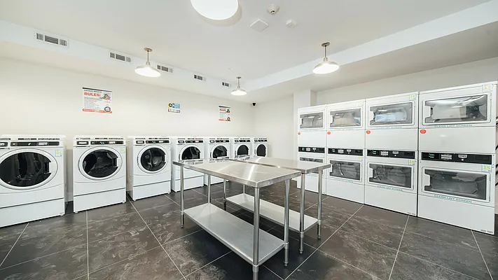 Rented by Nooklyn NYC LLC | media 125