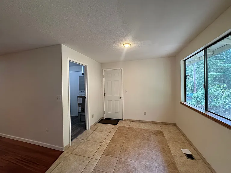 4208 31st Avenue Ct — Photo 7