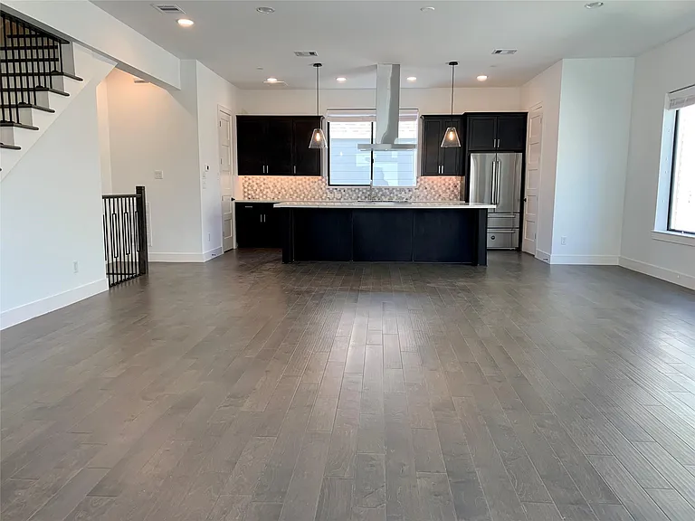 5707 Maxie St — Photo 8