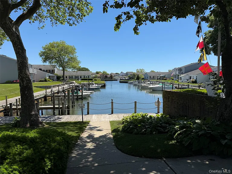 43 Harbor N — Photo 8