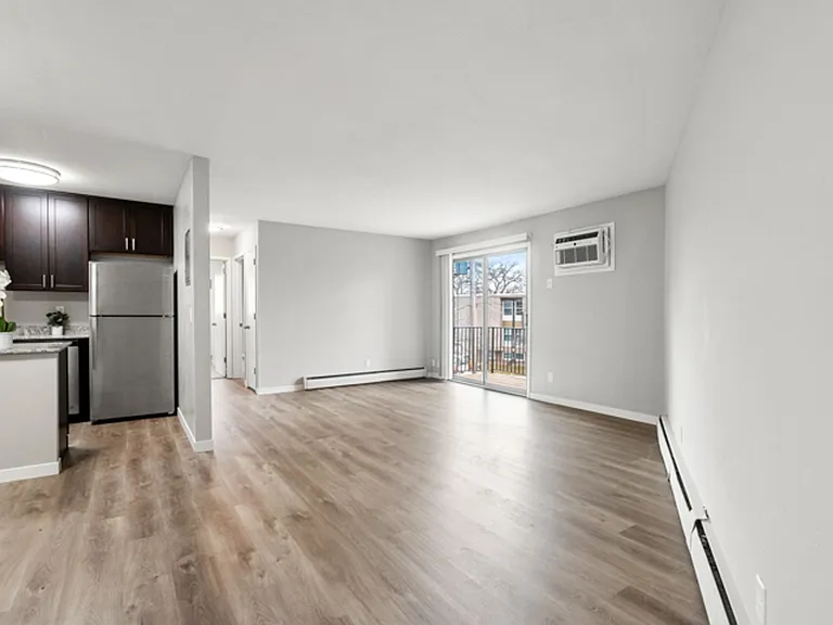 Copper Stone Apartments — Photo 13