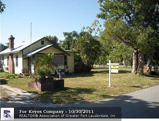 4th image of 1384 NE 35th St