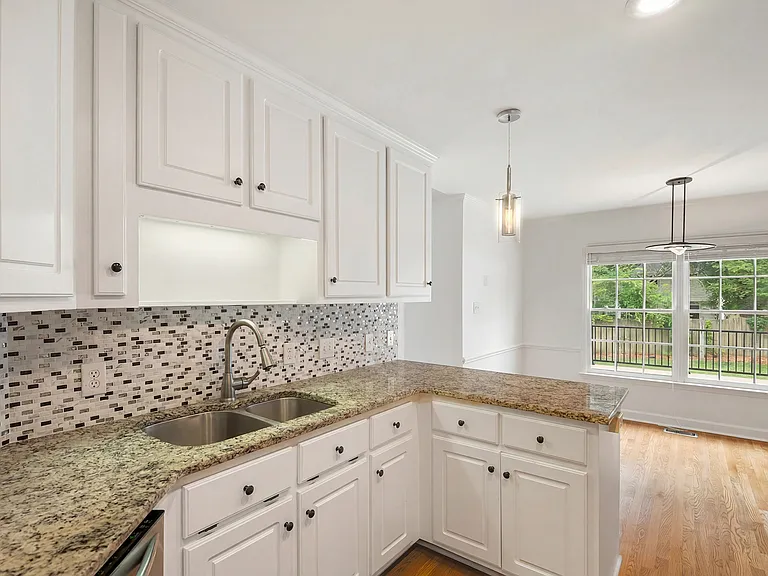 4 Kandes Ct — Photo 12