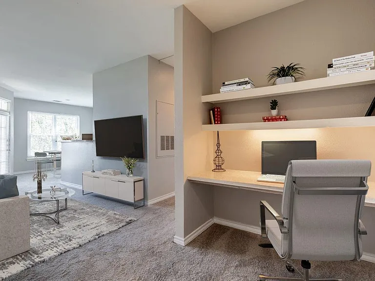Villa Du Lac Apartment Homes — Photo 7