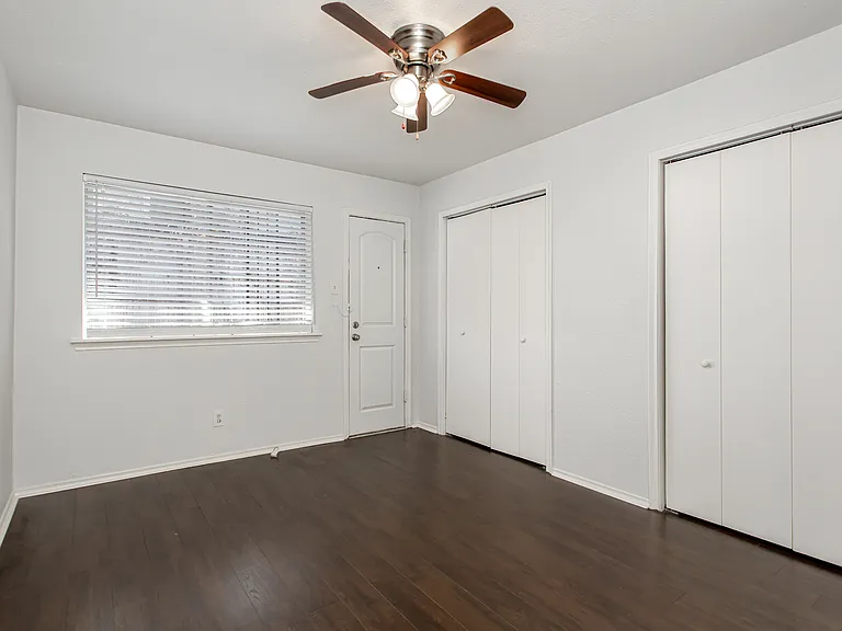 5722 Gaston Ave #H — Photo 17