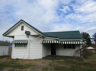 113 Stealey St, Middlebourne, WV 26149