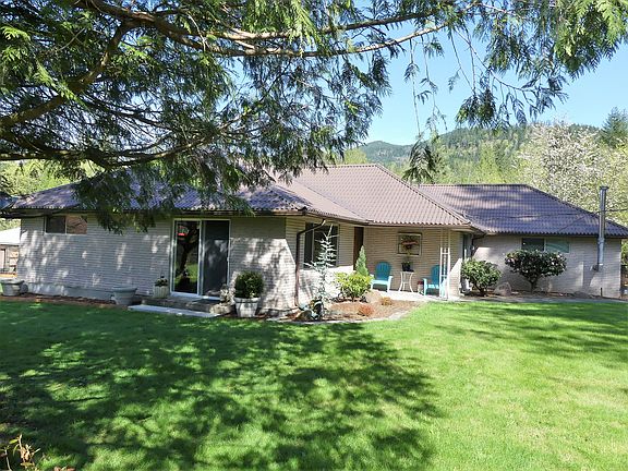 2nd image of 30820 SE 392nd St