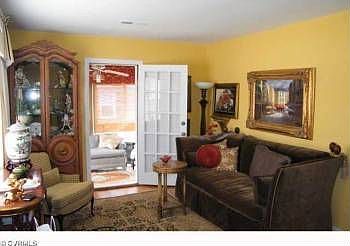 5th image of 1100 Jefferson Green Cir