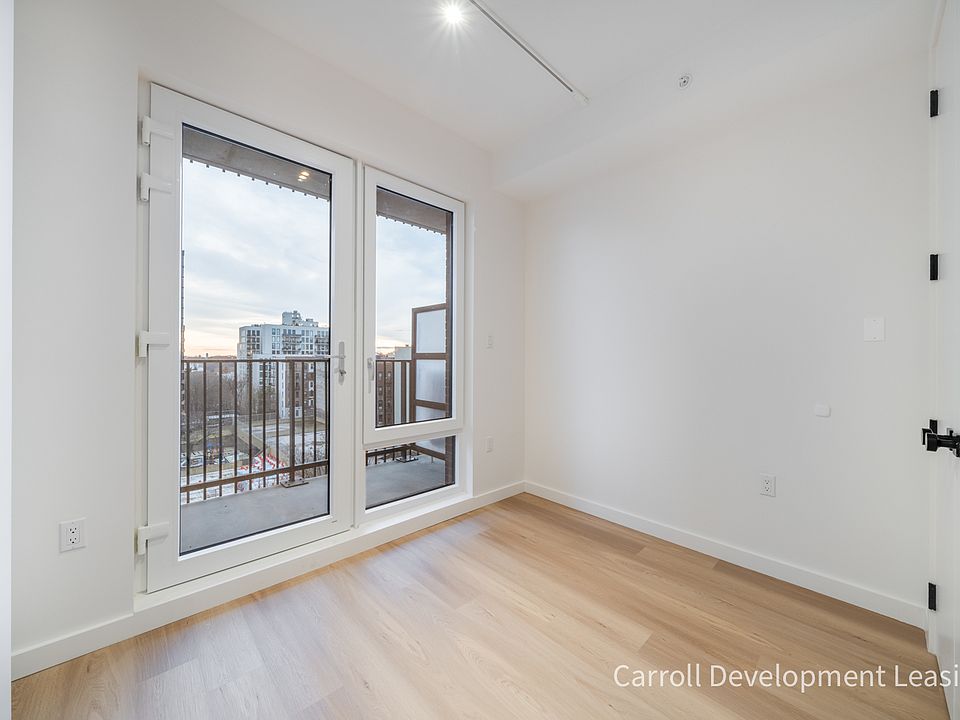 1st image of 931 Carroll St #1529