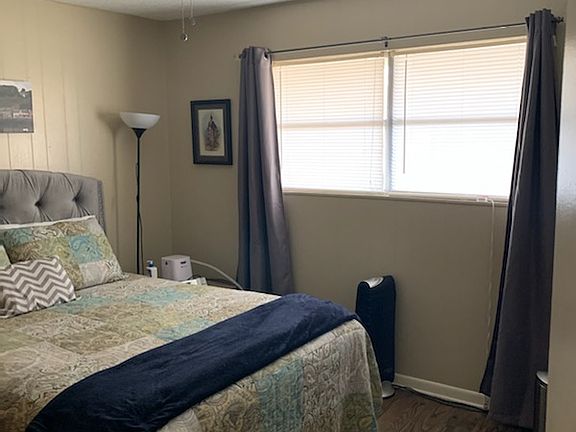 4th image of 401 S Pondalilly Little Riv APT 4