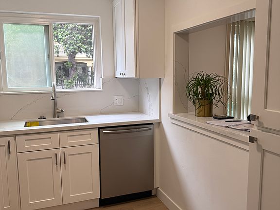 2nd image of 1045 N Edinburgh Ave APT 1