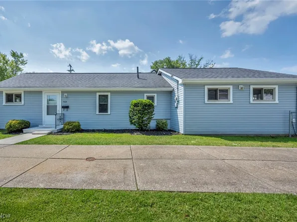 464 E 300th St, Willowick, OH 44095